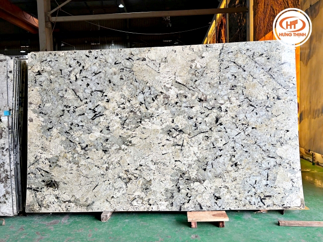 Đá tự nhiên Blue Persa nhập khẩu nguyên tấm tại kho