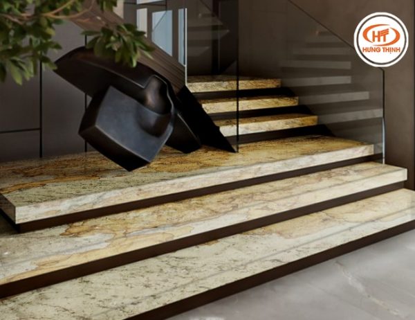 Cầu thang đá Granite Solarius với những đường vân ấm áp tinh tế