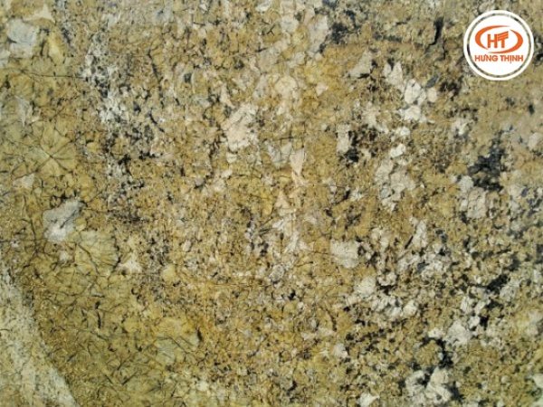 Đá Granite Alaska Gold có sắc vàng bắt mắt