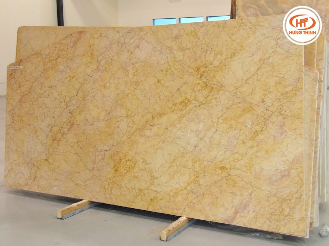 Hình ảnh khổ đá Marble tông vàng