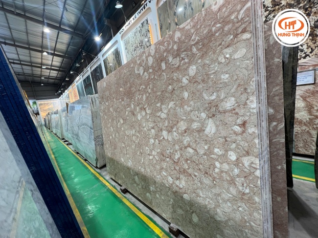 Đá Marble Hồng Sò được khai thác trực tiếp tại Tây Ban Nha