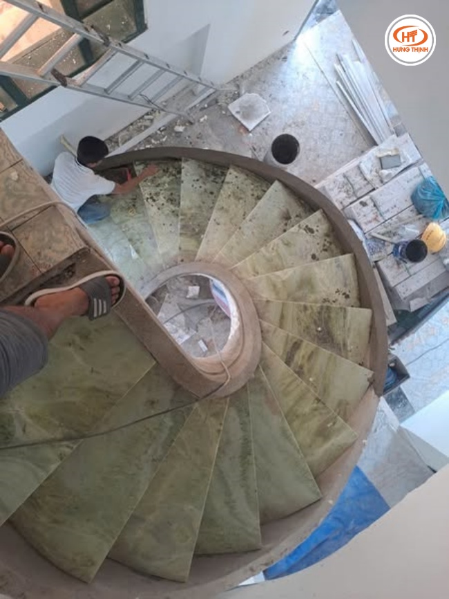 Đá Marble Xanh Ngọc Văn Chấn ốp cầu thang