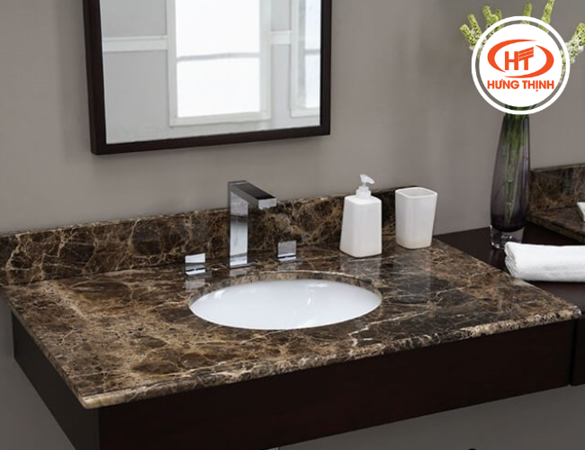 Lavabo ốp đá nâu đậm Tây Ban Nha tạo cảm giác chắn chắn 