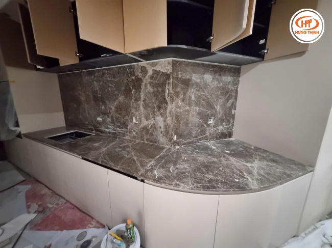 Ốp bếp bằng đá Konya Grey