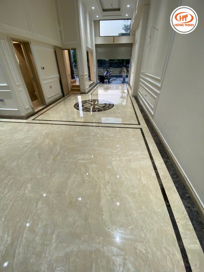 Đá lát nền Marble Oman hoa to