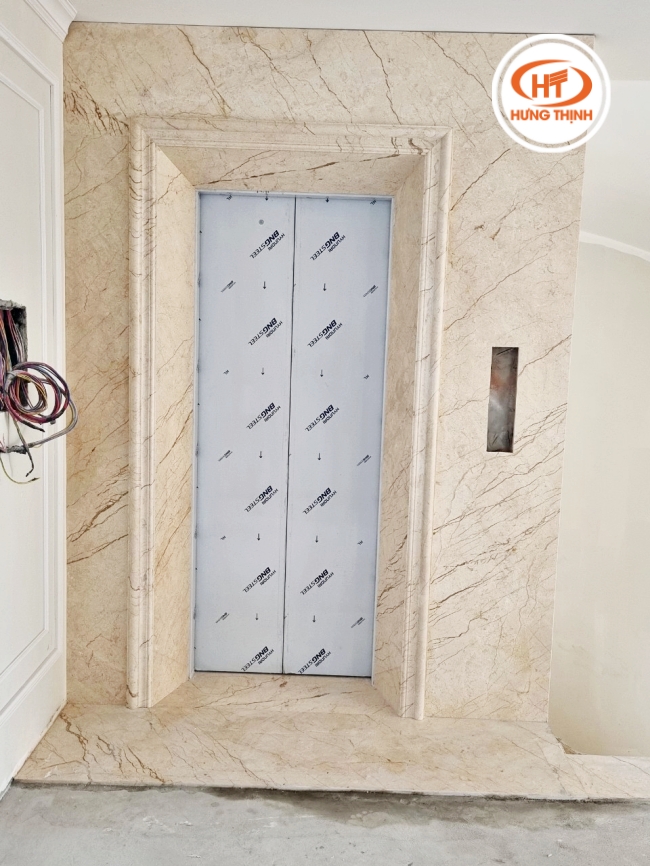 Thang máy ốp đá Marble dễ dàng vệ sinh, lau chùi. 