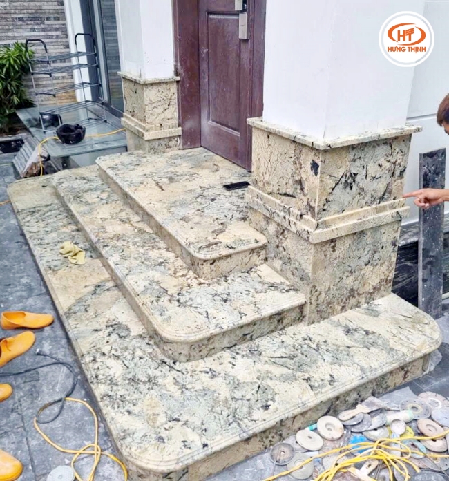 Cận cảnh công trình thực tế đá Blue Persa ấn tượng