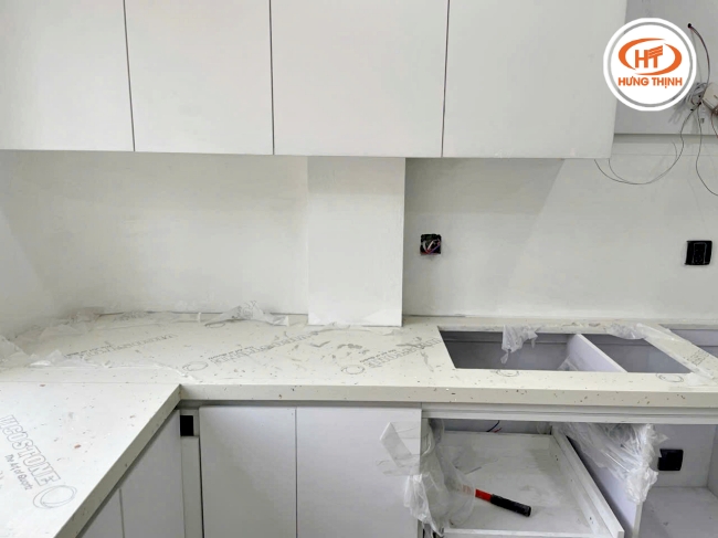 Đá Vicostone với xương cốt đá đăc chắc, ngăn ngấm ố, chịu lực cực tốt, là sự luwjaa chọn hàng đầu cho căn bếp