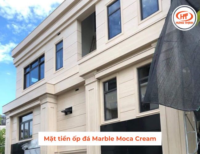 Mẫu đá ốp mặt tiền biệt thự Marble Moca Cream. 