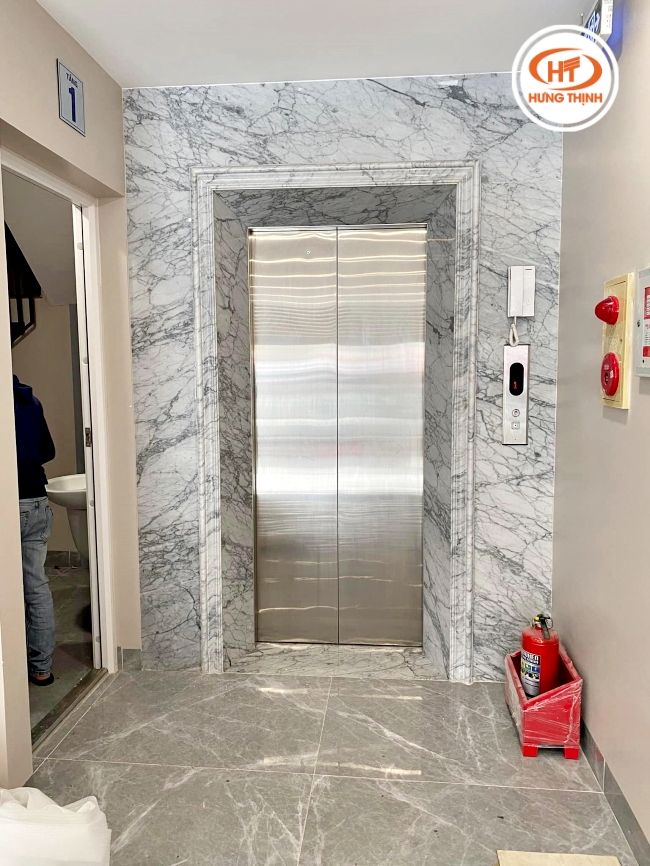 Đá Marble được ưu tiên lựa chọn ở hạng mục thang máy.