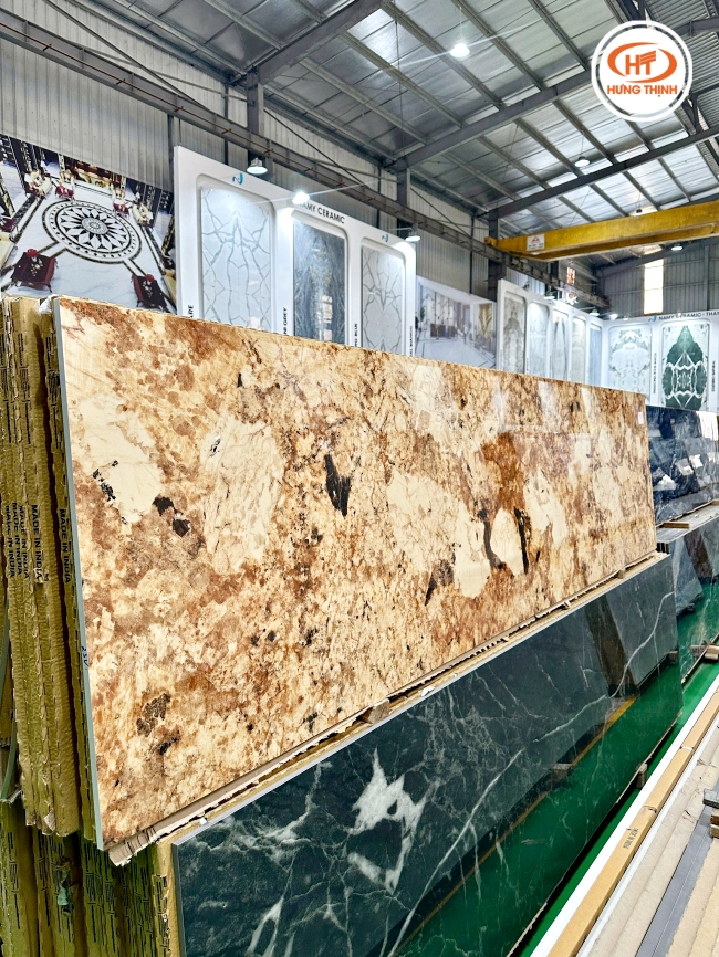 Kho đá Hưng Thịnh sẵn các mẫu đá ốp mặt tiền màu vàng tại kho