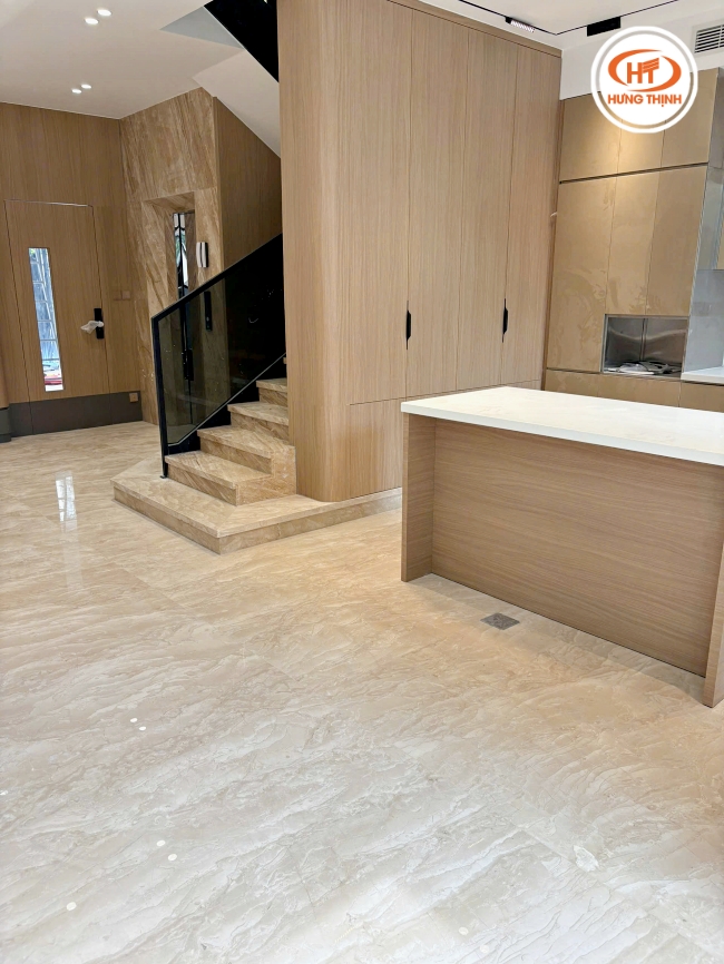 Độ bền khá cao của dòng đá Marble phù hợp với hạng mục lát nền