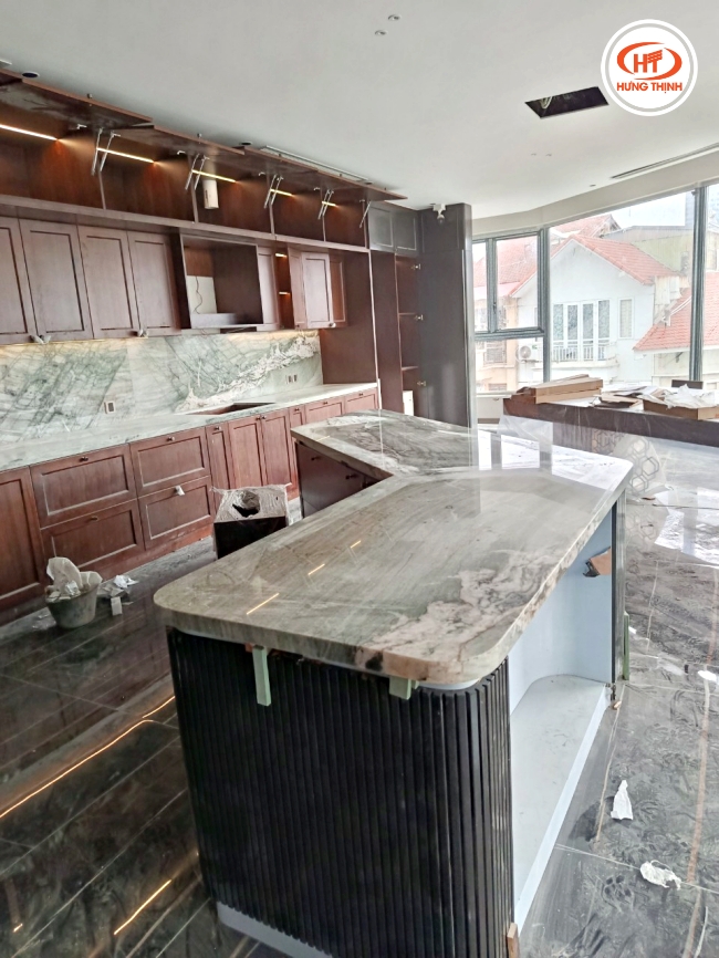 Công trình thực tế đá bếp Thạch Anh và bàn đảo bằng đá Angel Wings