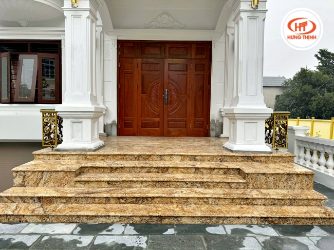 Công trình thực tế hoàn thiện bậc cấp đá vàng Granite Solarius đẹp xuất sắc