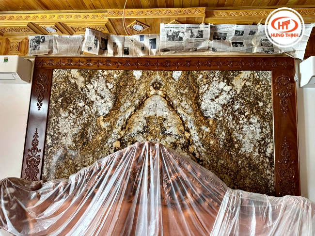Công trình thực tế tranh đá Granite Solarius cho nhà phong cách tân cổ điển