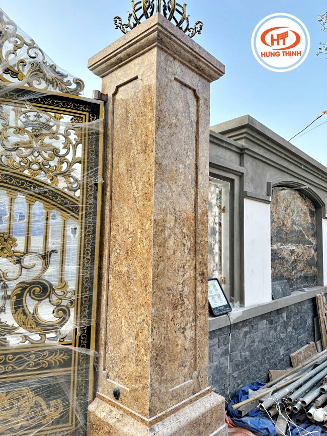 Nhà biệt thự thường sử dụng đá Granite Solarius ốp trụ cổng