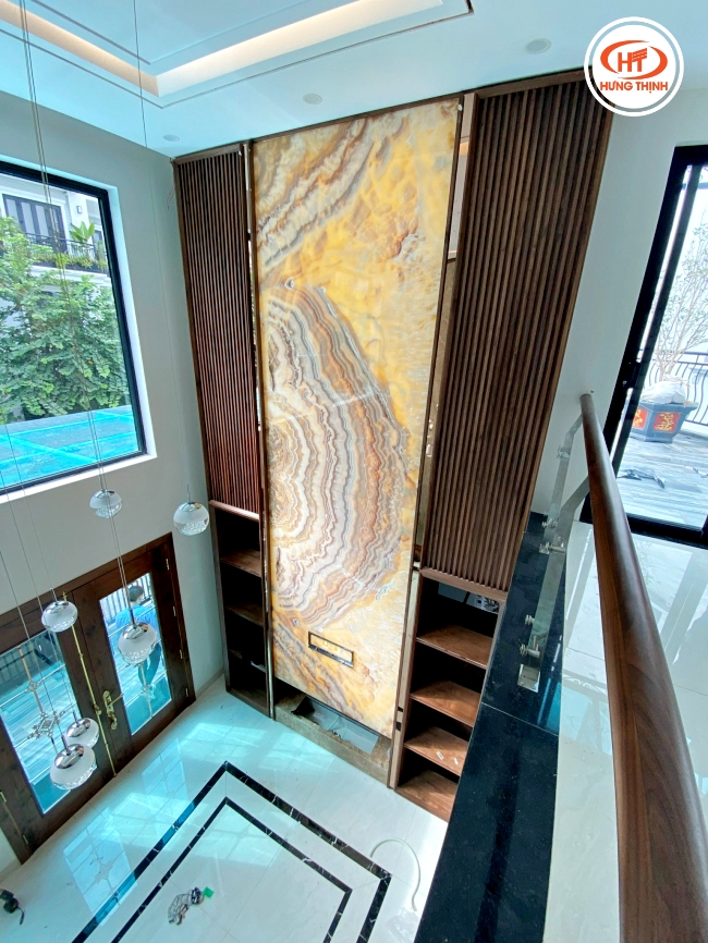 Đá Marble dòng đá nối tiếng cực kì phù hợp với các hạng mục ốp lát sàn biệt thự