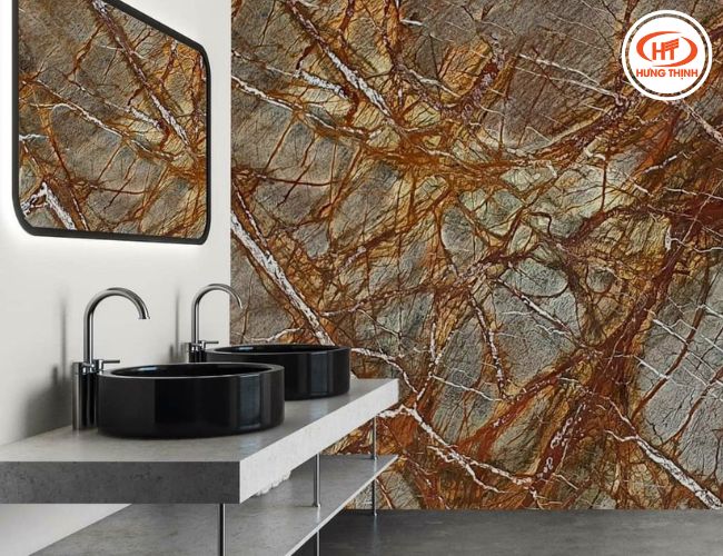 Các mảng tường ốp Forest Marble hạn chế tiếp xúc mạnh hay tiếp xúc nhiều với nước.