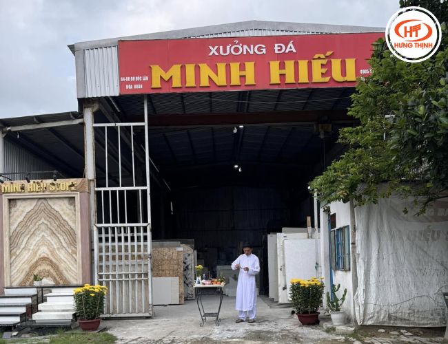 Xưởng cung cấp và thi công đá Minh Hiếu Stone. 