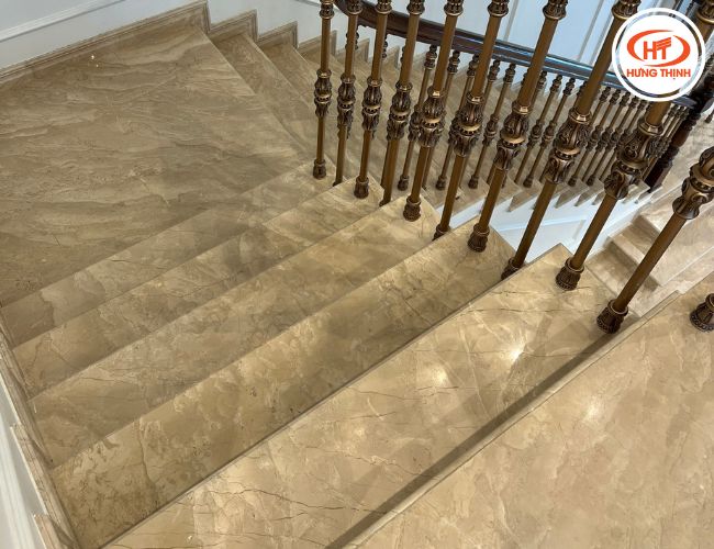 Vẻ đẹp thẩm mỹ của đá Marble Oman hoa to trường tồn với thời gian và không bị lỗi mốt