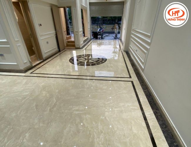Công trình sàn nhà đá Marble Oman phối hoa văn do Hưng Thịnh cung cấp và thi công.