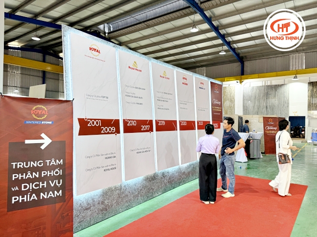 Lối vào đón tiếp khách tại buổi lễ