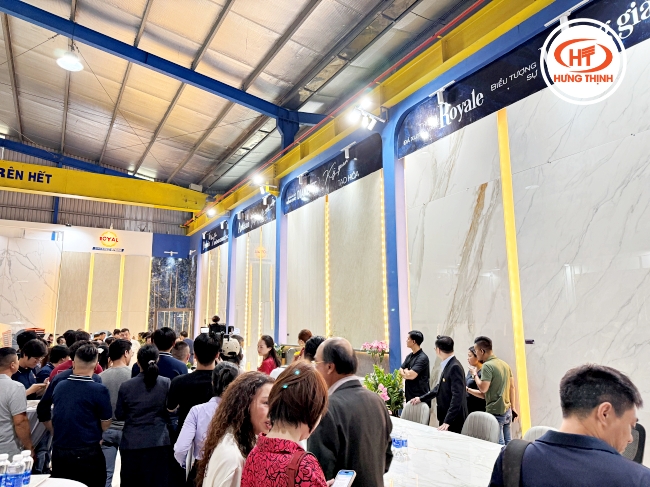 batch le ki ket hop tac kho da sai gon hung thinh va royal sintered stone 16