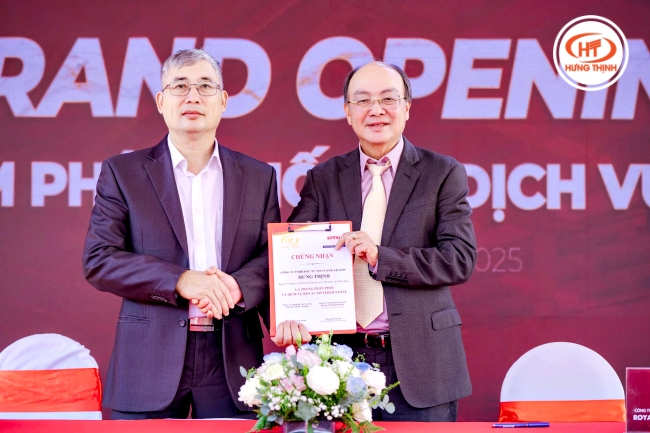 batch le ky ket hop tac chien luoc giua kho da sai gon hung thinh va royal sintered stone 001