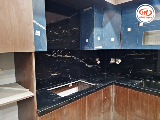 Tham khảo ảnh thực tế đá hoa cương ốp bếp Via Lactea vừa đẹp, vừa bền