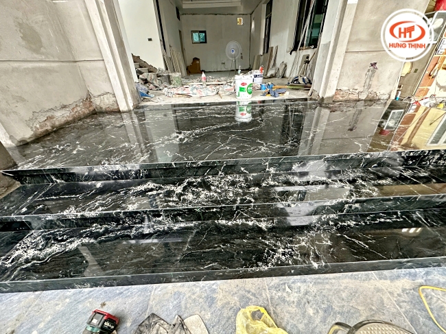 Công trình thực tế nhà ở ốp bậc tam cấp đá hoa cương Olivia Green