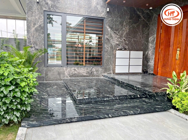 Bề mặt đá bậc tam cấp đá hoa cương Xanh Oliva bóng tự nhiên, chống thấm, chống ố tốt