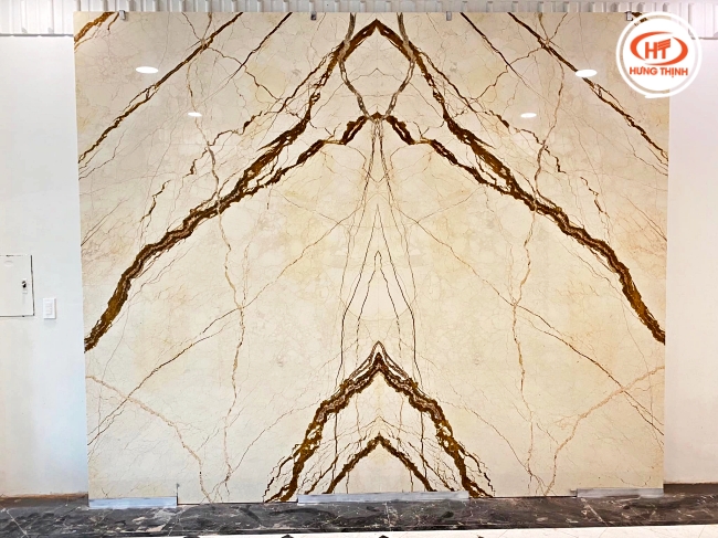 Đá Marble ốp tường Sofita đối vân ốp tường phòng khách