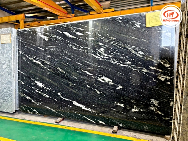 Đá Grante Titanium Black được nhập khẩu từ Brazil