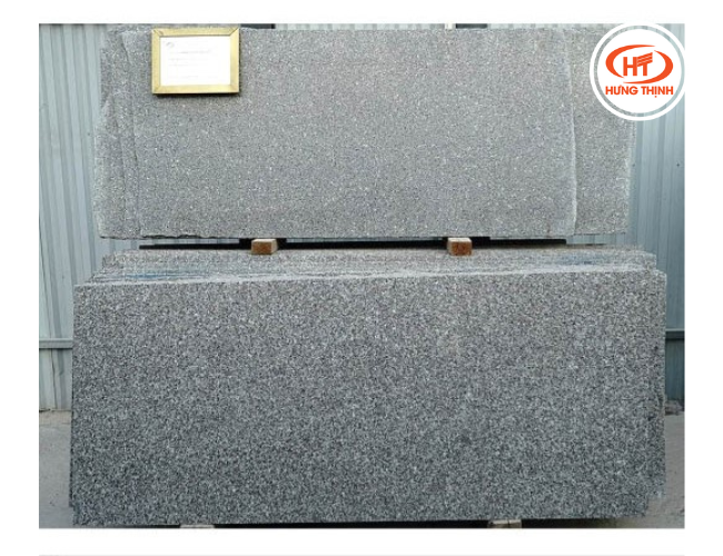 Đá tím Tân Dân có màu tím nhạt và vân đá trải đều