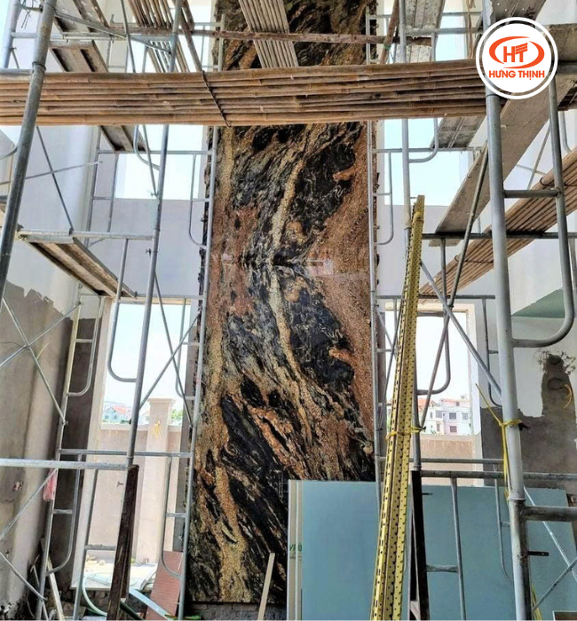 Thi công tranh đá thông tầng Golden Ocean