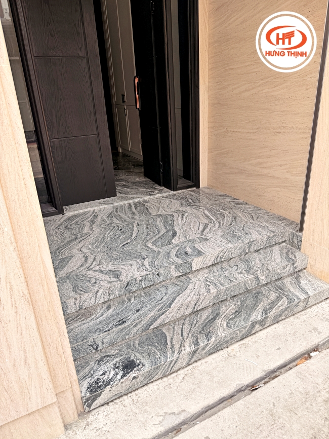 Đá hoa cương Asian White với màu xám trắng lên tam cấp đẹp mắt