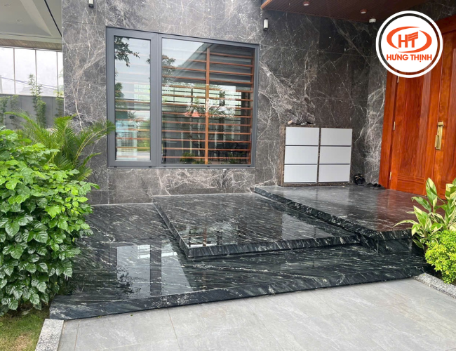 Cận cảnh đá Olivia Green lên công trình bậc tam cấp