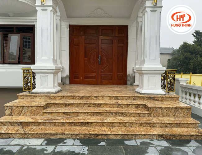Ốp bậc tam cấp cực sang với đá hoa cương Solarius