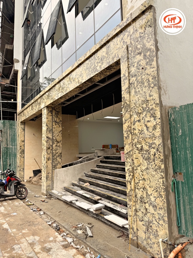 Đá Granite Blue Persa ốp mặt tiền tầng 1