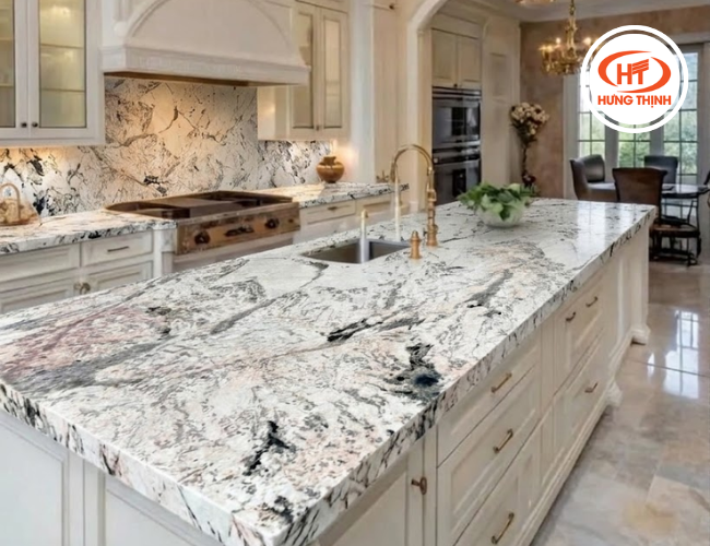 Đá hoa cương Blossom White ốp bếp tạo không gian hiện đại, tinh tế