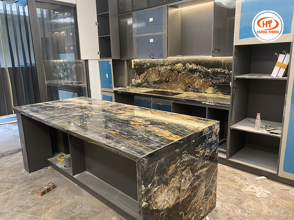 Thực Tế Đá Bếp Granite Black Taurus (4)