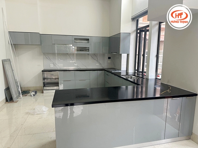 Đá bếp hoa cương Đen Ấn bóng Absolute 