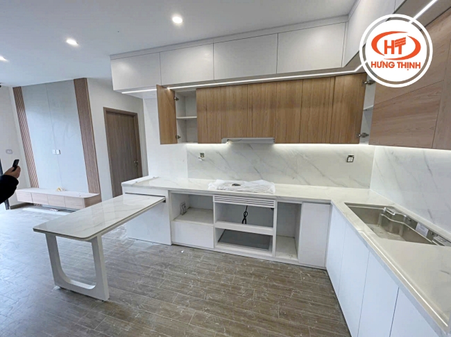 Đá bếp trắng vân mây với không gian mang phong cách đương đại