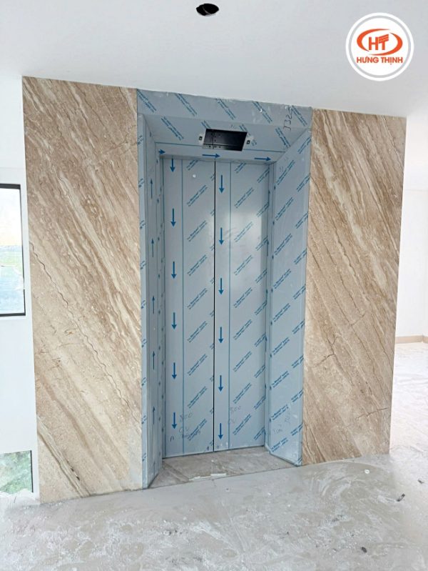 Thực tế đá thang máy Marble Vân Gỗ Chéo