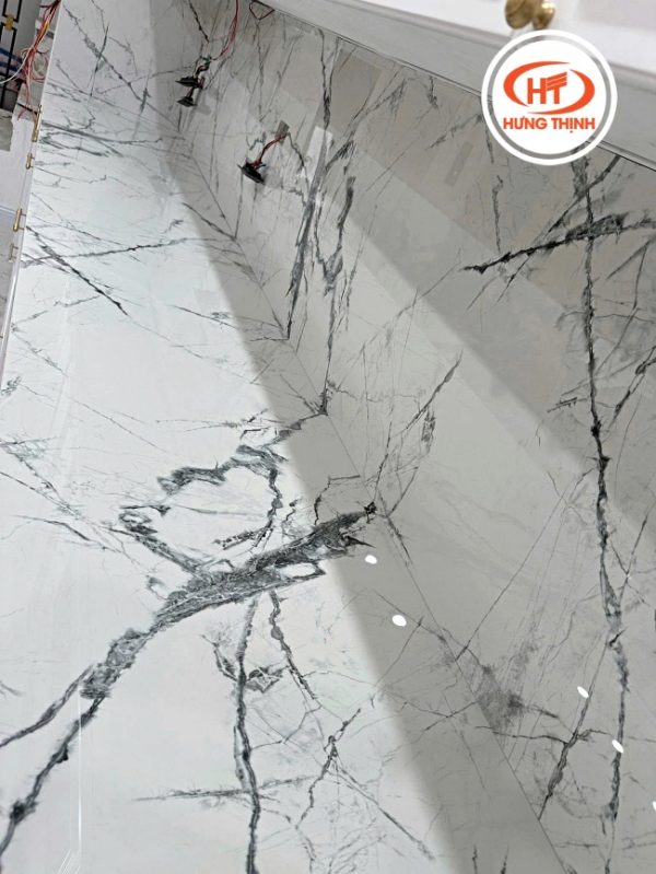 batch thuc te thi cong ban bep da nung ket Invisible White 06