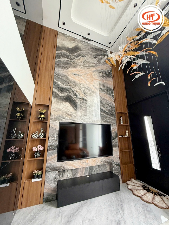 Tranh đá Marble Vân Gỗ Ý Nâu Đen kết hợp với phong cách hiện đại