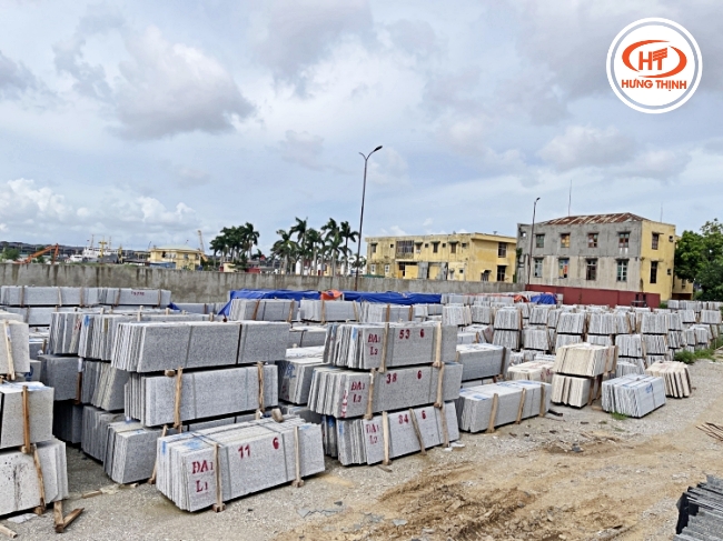 Kho đá đa dạng mặt hàng cùng với vị trí đắc địa tại thành phố cảng đảm bảo giao hàng nhanh trong khu vực