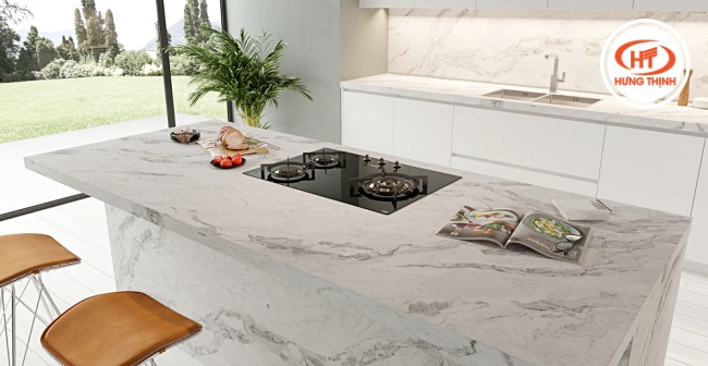 Bề mặt đá Solid Surface láng mịn, chống bám bẩn và cực kỳ dễ lau chùi dầu mỡ