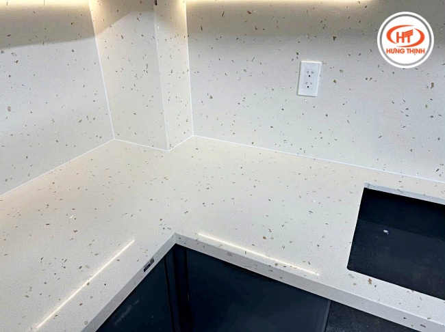 Hình ảnh cận cảnh mặt đá nhân tạo Vicostone BQ370