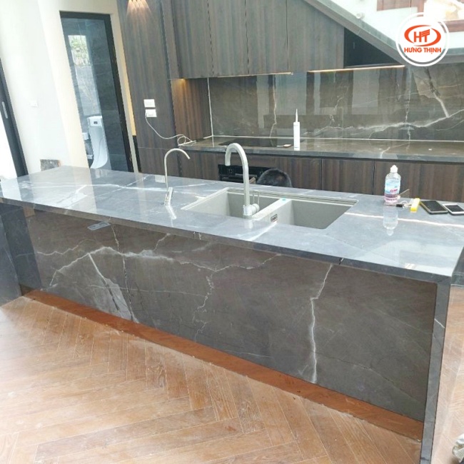 Đá bếp đẹp xám nhân tạo,- tạo điểm nhấn tinh tế